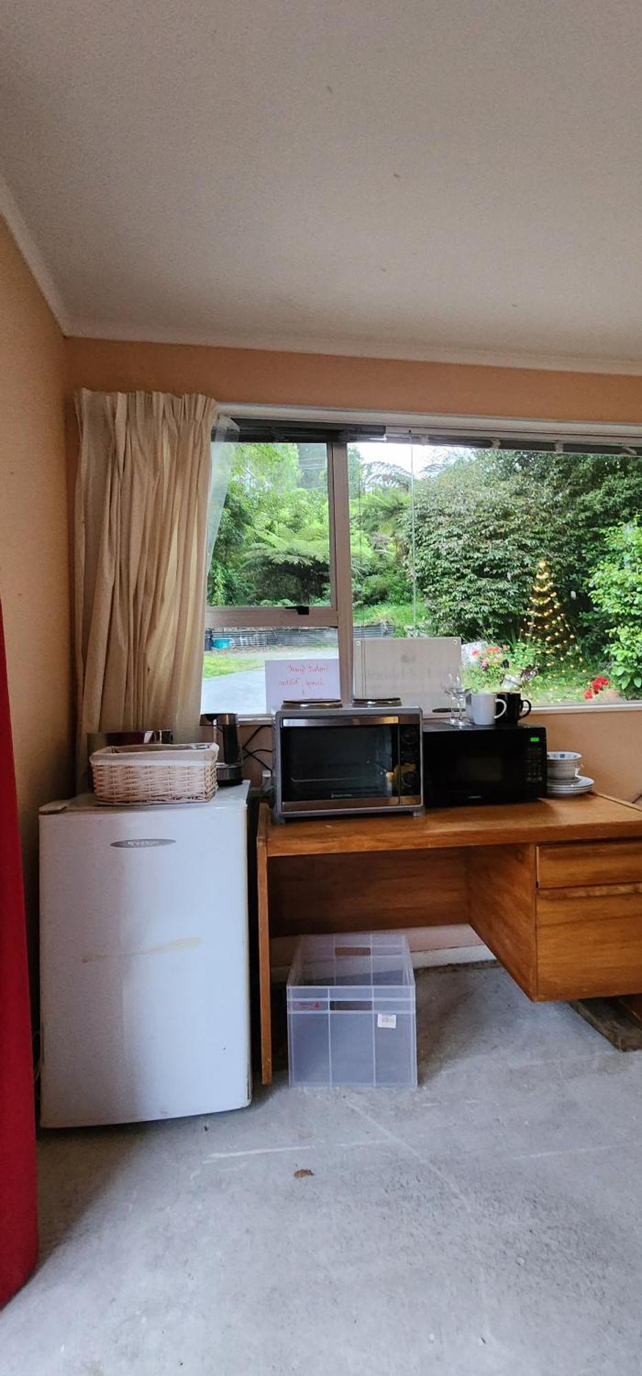 ホテル The Treehut At The Rabbithole, Upper Hutt Akatarawa エクステリア 写真